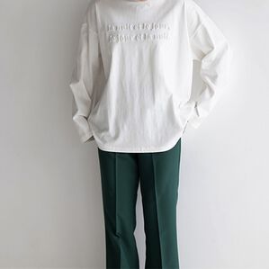 GeeRA（ジーラ）の「エンボス加工Ｔシャツ（カットソー）」｜詳細画像