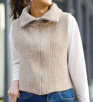 RANAN（ラナン）の「ファスナー付ニットベスト（ベスト）」｜ベージュ