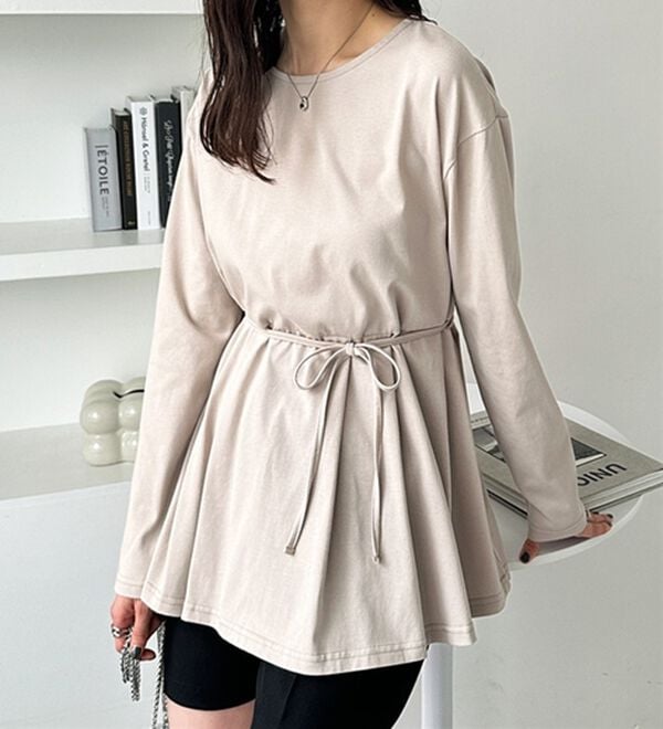 新品タグ付き✨　yori ヘムフレアトリコットカットソー　ペプラム　リボン　綿 リボン付きペプラムカットソー - ベルーナ【公式】