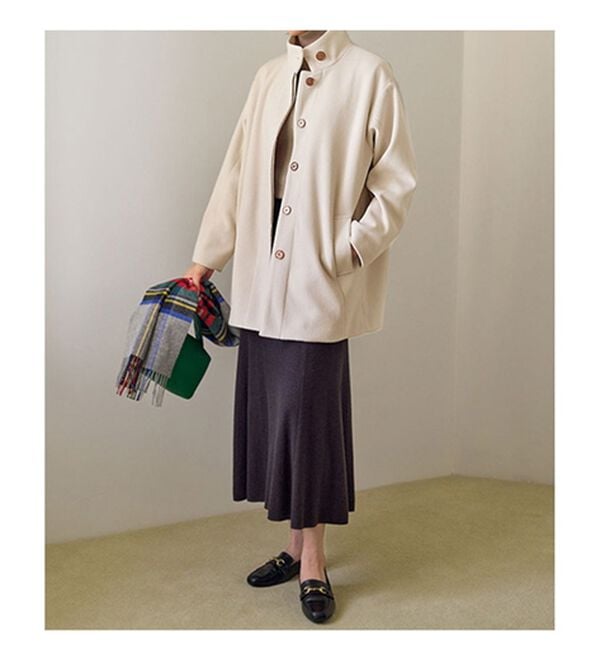 VINNO（ヴィノ）の「フーディストール付スタンドカラーコート（ハーフコート）」｜詳細画像