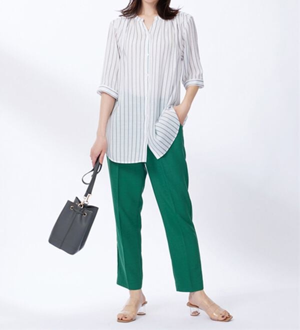 BELLUNA（ベルーナ）の「スラブ素材スキッパーデザインシャツチュニック（チュニック）」｜詳細画像