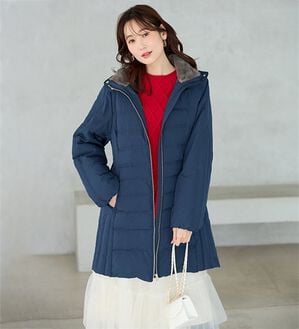 BELLUNA（ベルーナ）の「細見え！フレンチダウン使いダブルステッチロング丈コート（ロングコート）」｜ネイビー