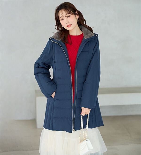 BELLUNA（ベルーナ）の「細見え！フレンチダウン使いダブルステッチロング丈コート（ロングコート）」｜ネイビー