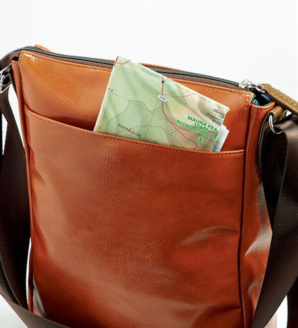 「＜クロコダイル＞トリプルファスナーショルダー（メンズショルダーバッグ）」｜詳細画像