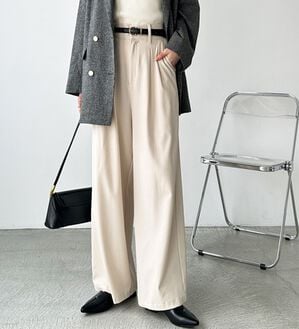 GeeRA（ジーラ）の「着心地抜群！ハイウエストダブルタックワイドパンツ（フルレングスパンツ）」｜アイボリー