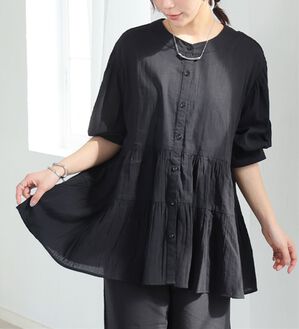 A HAPPY MARILYN（アハッピーマリリン）の「【Ｌ～６Ｌ】【風通るプレミアム】綿・楊柳七分袖ティアードブラウス（ブラウス）」｜ブラック