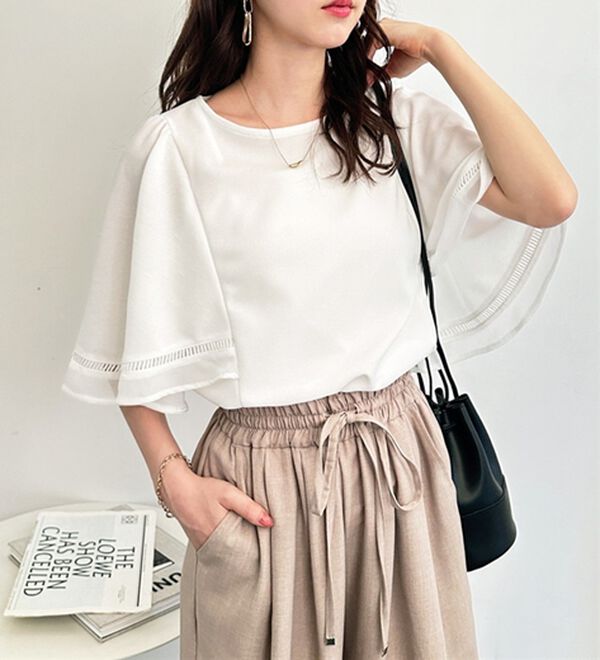 GeeRA（ジーラ）の「シアー切替フレアー袖Ｔブラウス（ブラウス）」｜オフホワイト