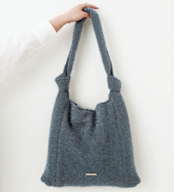 BELLUNA（ベルーナ）の「ラメ調ニット素材トートバッグ（その他バッグ）」｜ネイビー
