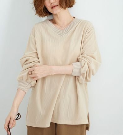 BELLUNA（ベルーナ）の「ニットリブＶネックコーデュロイプルオーバー（カットソー）」