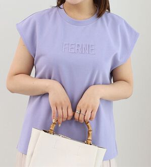 BELLUNA（ベルーナ）の「エンボス加工ロゴデザインプルオーバー（カットソー）」｜ラベンダー