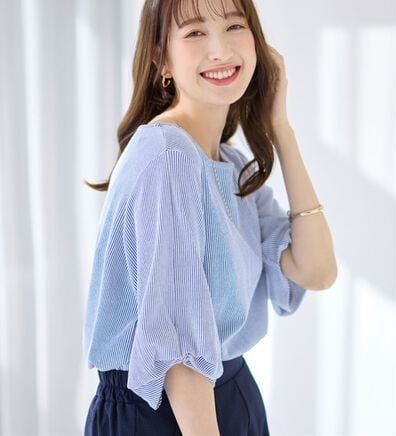 alotta（アロッタ）の「さらっと軽い綿混ストライプ袖タックブラウス（ブラウス）」