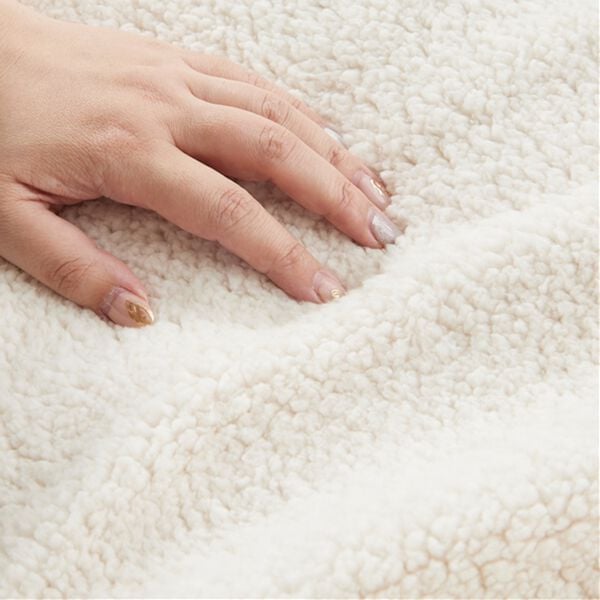 iellio（イエリオ）の「もこもこボアとフランネルの毛布にもなるあったか布団カバー＜フランネル・北欧調・肌ざわり＞（掛布団カバー）」｜詳細画像