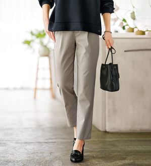 BELLUNA（ベルーナ）の「チノ見えストレッチ素材テーパードパンツ（テーパードパンツ）」｜詳細画像