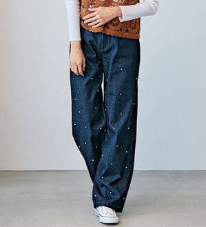 BELLUNA（ベルーナ）の「コーデの主役！パールデザインデニムワイドパンツ（ワイドパンツ・ガウチョ）」｜インディゴ