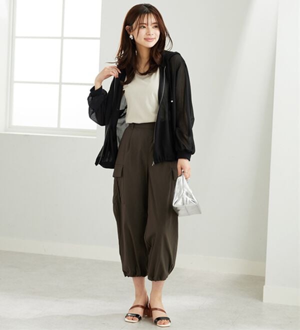 BELLUNA（ベルーナ）の「柔らかシアー素材フード付ブルゾン（ブルゾン）」｜詳細画像