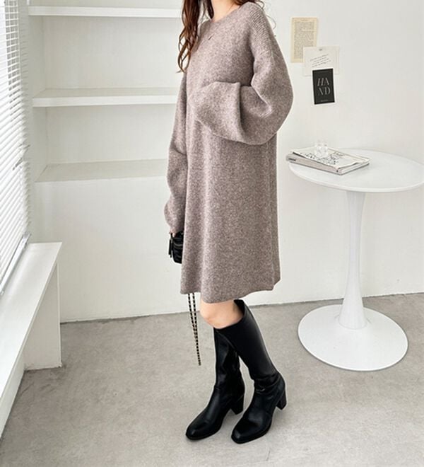 GeeRA（ジーラ）の「ボートネックミニ丈ニットワンピース（ニットワンピース）」｜詳細画像