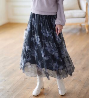 alotta（アロッタ）の「チュール花柄プリントスカート（ロングスカート）」｜ダークネイビー