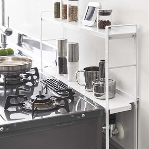 iellio（イエリオ）の「タワー　コンロ奥隙間ラック　２段＜ｔｏｗｅｒ　山崎実業　キッチン収納　収納ラック　コンロまわりラック＞（キッチン隙間収納）」｜ホワイト