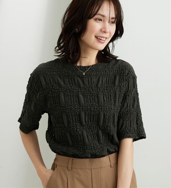 BELLUNA（ベルーナ）の「ストレッチレース調ハイネックプルオーバー（カットソー）」｜詳細画像