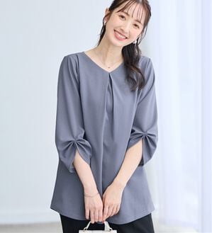 alotta（アロッタ）の「＜６つの機能付＞７分袖Ａラインフレアチュニックブラウス（チュニック）」｜スモーキーブルー