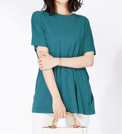 BELLUNA（ベルーナ）の「サイドギャザー使い細見えチュニック（チュニック）」