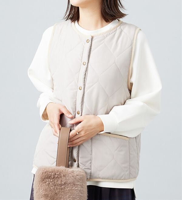BELLUNA（ベルーナ）の「【洗える！】裏ファー素材中わたキルトベスト（ベスト）」｜詳細画像