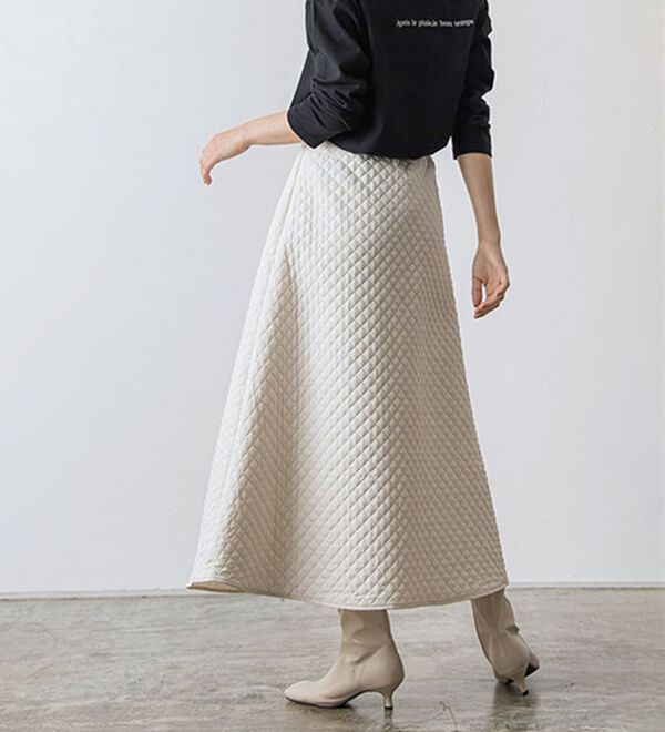 Pierrot（ピエロ）の「キルティングフレアスカート（ロングスカート）」｜詳細画像