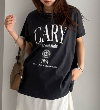RANAN（ラナン）の「【汗シミ防止】カレッジロゴプリントT（Tシャツ）」