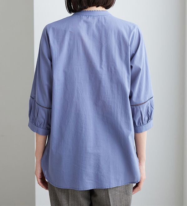 BELLUNA（ベルーナ）の「レース&times;ピンタック使いシャツチュニック（チュニック）」｜詳細画像