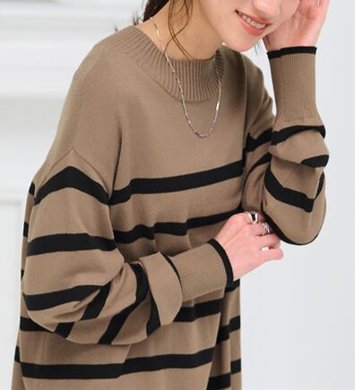 BELLUNA（ベルーナ）の「もちもち素材ハイネックニットプルオーバー（ニット・セーター）」