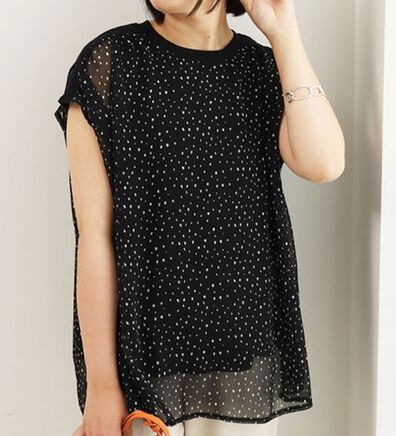 BELLUNA（ベルーナ）の「リブ使いシアーブラウス（カットソー）」