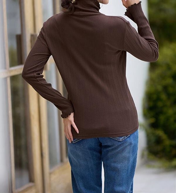 LAVIENNE（ラヴィエンヌ）の「着回し力抜群！綿１００％着映えリブインナー（肌着・インナーウェア）」｜詳細画像