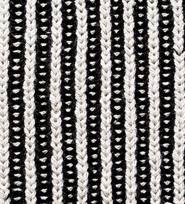 BELLUNA（ベルーナ）の「ボタン使いストライプジャカード切替ニットチュニック（チュニック）」｜詳細画像