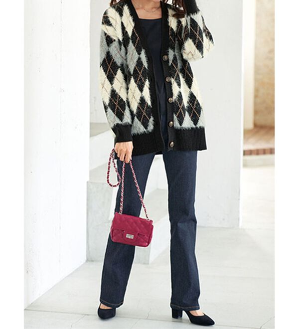 BELLUNA（ベルーナ）の「ふんわりアーガイル柄カーディガン（ニットカーディガン）」｜詳細画像