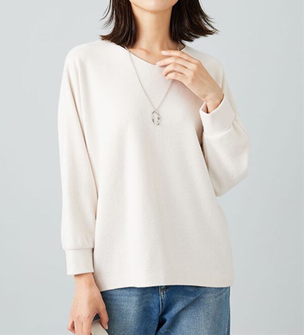 BELLUNA（ベルーナ）の「【2点セット】ネックレス付ジャカード素材プルオーバー（カットソー）」｜詳細画像