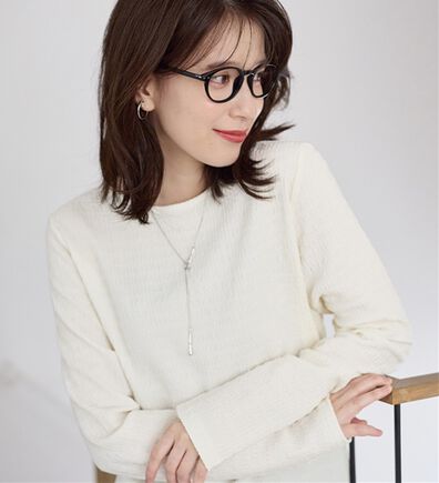 Viola e Viola（ヴィオラ エ ヴィオラ）の「立体ジャカードシンプルロンＴ（カットソー）」