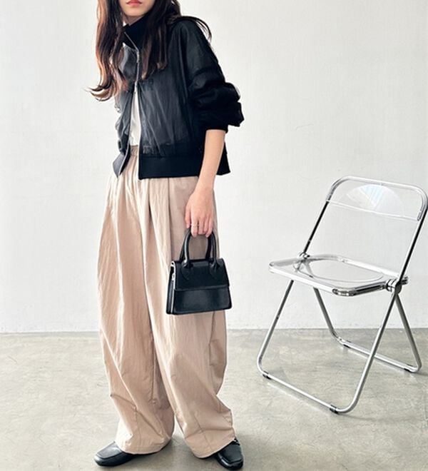 GeeRA（ジーラ）の「さらとろ素材が嬉しい！ダブルタックワイドパンツ（フルレングスパンツ）」｜詳細画像