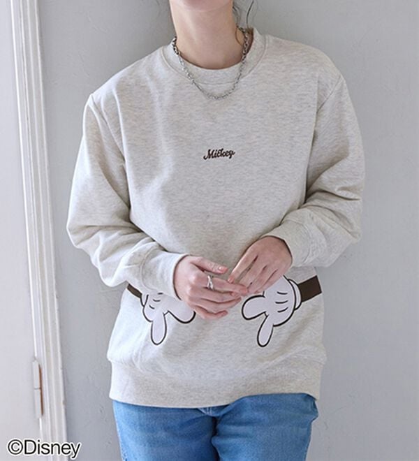 BELLUNA（ベルーナ）の「＜Ｄｉｓｎｅｙ＞【ミッキー＆ミニー】抱き着きプリント裏起毛トレーナー（カットソー）」｜詳細画像