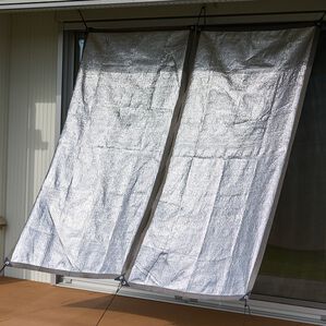 「アルミ遮熱サンシェード　２枚組（その他日用品・趣味雑貨）」｜詳細画像