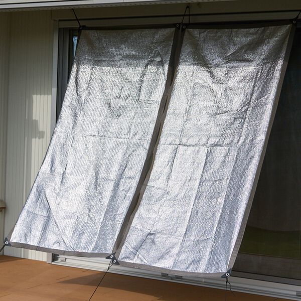 「アルミ遮熱サンシェード　２枚組（その他日用品・趣味雑貨）」｜詳細画像