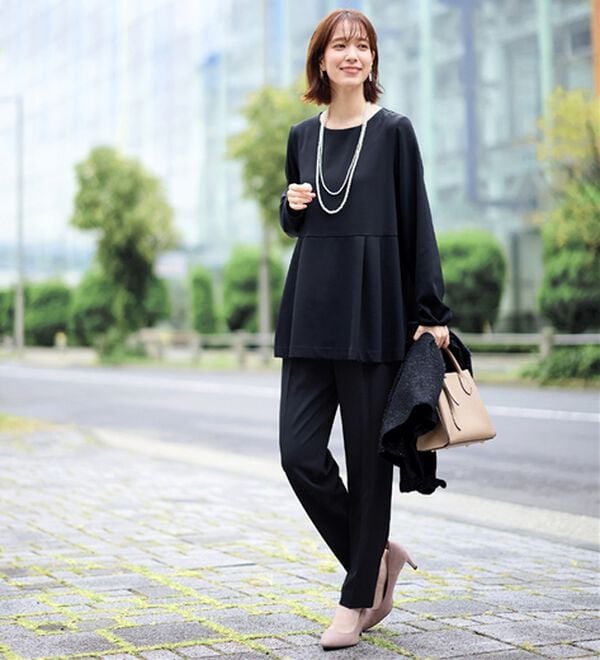 Viola e Viola（ヴィオラ エ ヴィオラ）の「【３点セット】着回し自在快適セットアップスーツ（パンツスーツ）」｜詳細画像