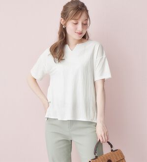 alotta（アロッタ）の「【接触冷感】バックフリルキーネックＴシャツ（Tシャツ）」｜オフホワイト