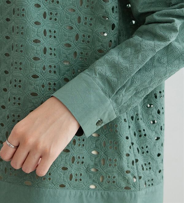 BELLUNA（ベルーナ）の「花柄レース切替シャツジャケット（シャツ）」｜詳細画像