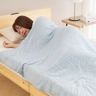 iellio（イエリオ）の「【８日間限定価格】とろける冷感くしゅくしゅケット＜わた入・ふんわり・洗える・ひんやりケット・接触冷感・肌掛け布団＞（肌掛布団・タオルケット）」
