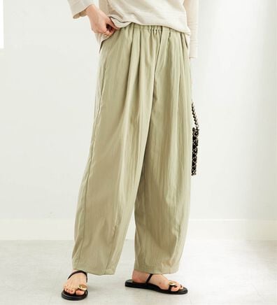 BELLUNA（ベルーナ）の「ビンテージ調タックワイドパンツ（ワイドパンツ・ガウチョ）」