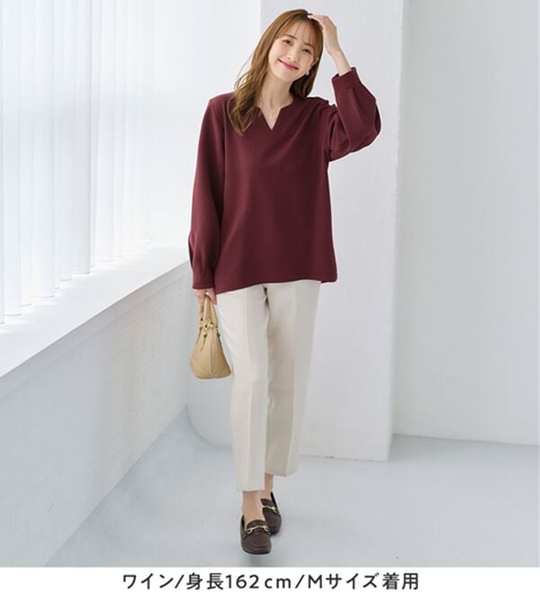 alotta（アロッタ）の「【シワになりにくい】エンボス裏起毛キーネックゆるトップス（カットソー）」｜詳細画像