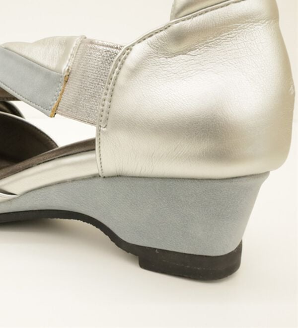 BELLUNA（ベルーナ）の「４Ｅクロスウェッジパンプス（パンプス）」｜詳細画像