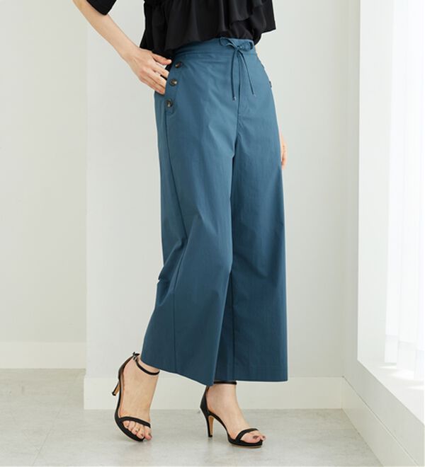 BELLUNA（ベルーナ）の「サラリ綿混ボタン使いワイドパンツ（ワイドパンツ・ガウチョ）」｜詳細画像