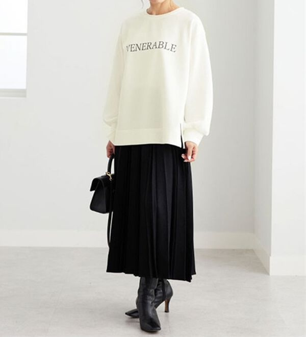 BELLUNA（ベルーナ）の「ロゴプリントダンボールプルオーバー（カットソー）」｜詳細画像