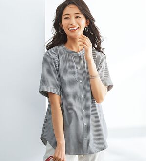 BELLUNA（ベルーナ）の「ギャザー使いバンドカラーブラウス（ブラウス）」｜詳細画像